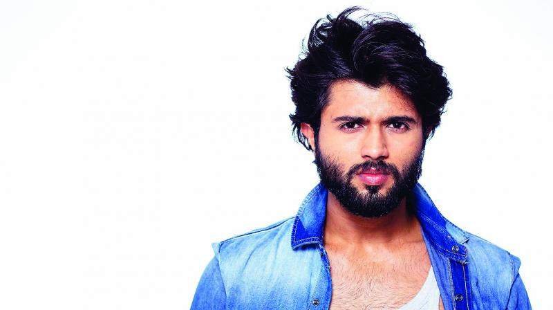 Vijay Devarakonda All Set To Make Tamil Debut