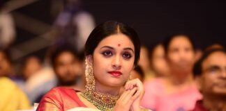 Keerthi Suresh Photos at Mahanati Audio Launch