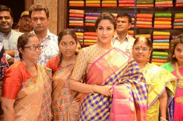 lavanya tripathi saree stills at kancheepuram kamakshi silks launch 10