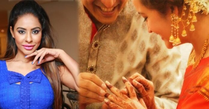 Actress Sri Reddy About Renu Desai Engagement