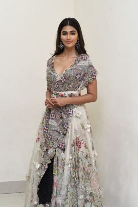 pooja hegde new photos at saakshyam movie audio launch southcolors 19